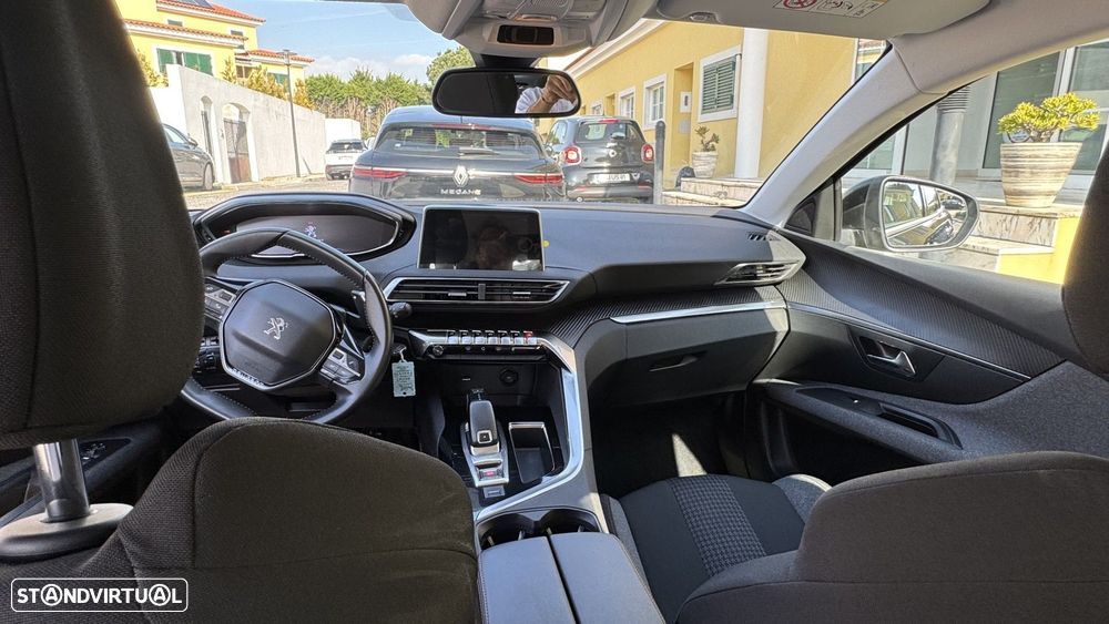 Peugeot 3008 1.2 PureTech Allure EAT8 - 17