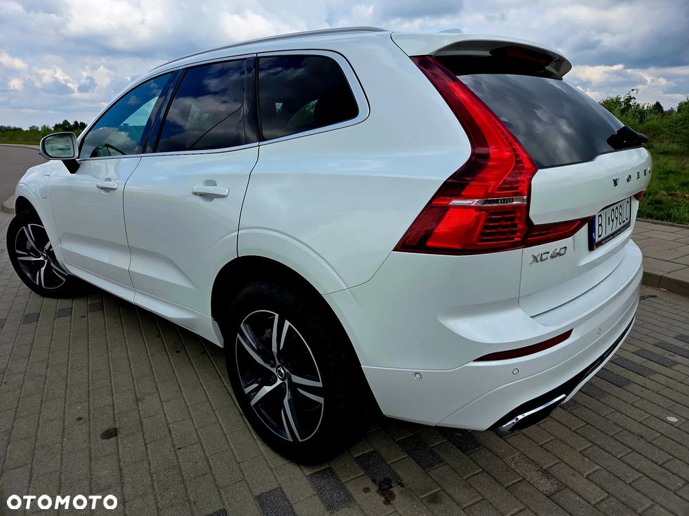 Volvo XC 60 T8 AWD Plug-In Hybrid R-Design - 17