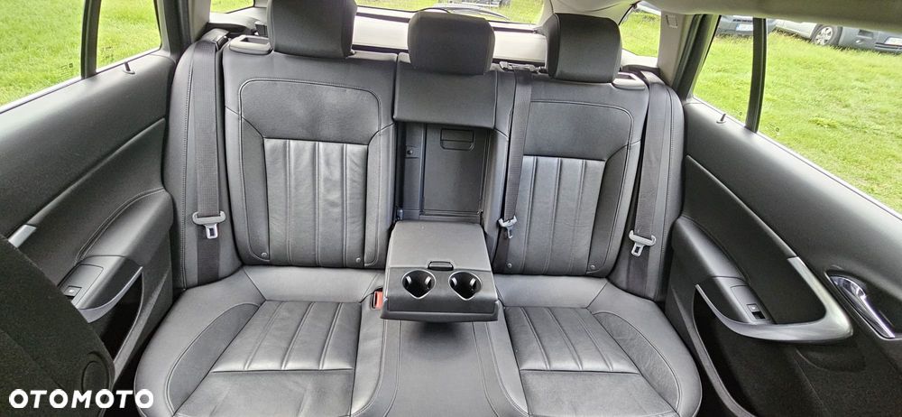 Opel Insignia - 24