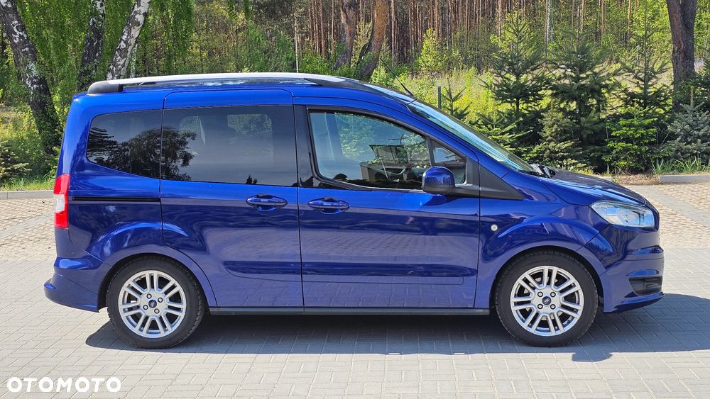 Ford Tourneo Courier 1.0 EcoBoost Titanium - 4