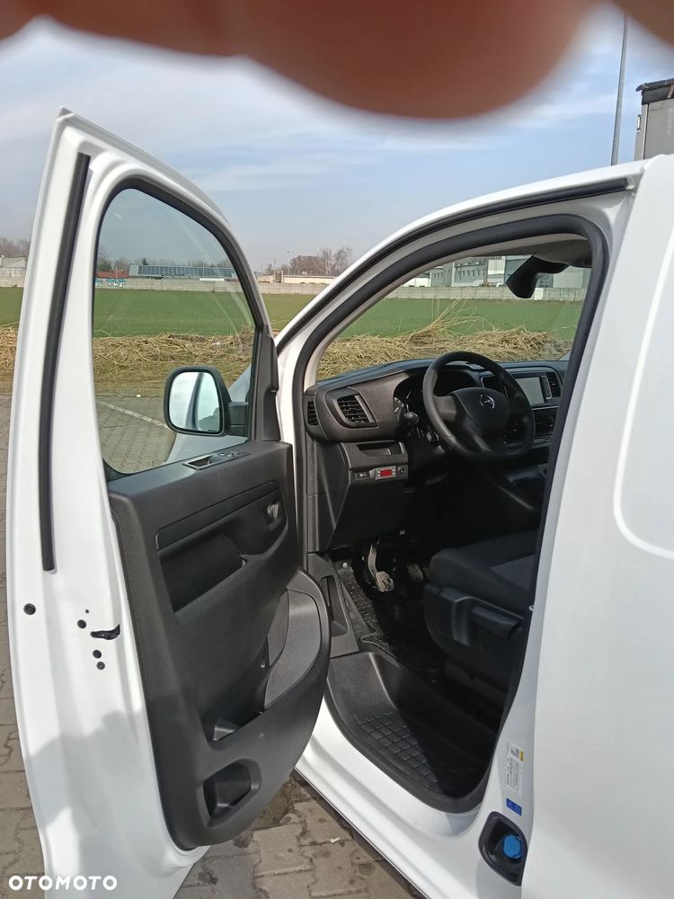 Opel Vivaro - 12