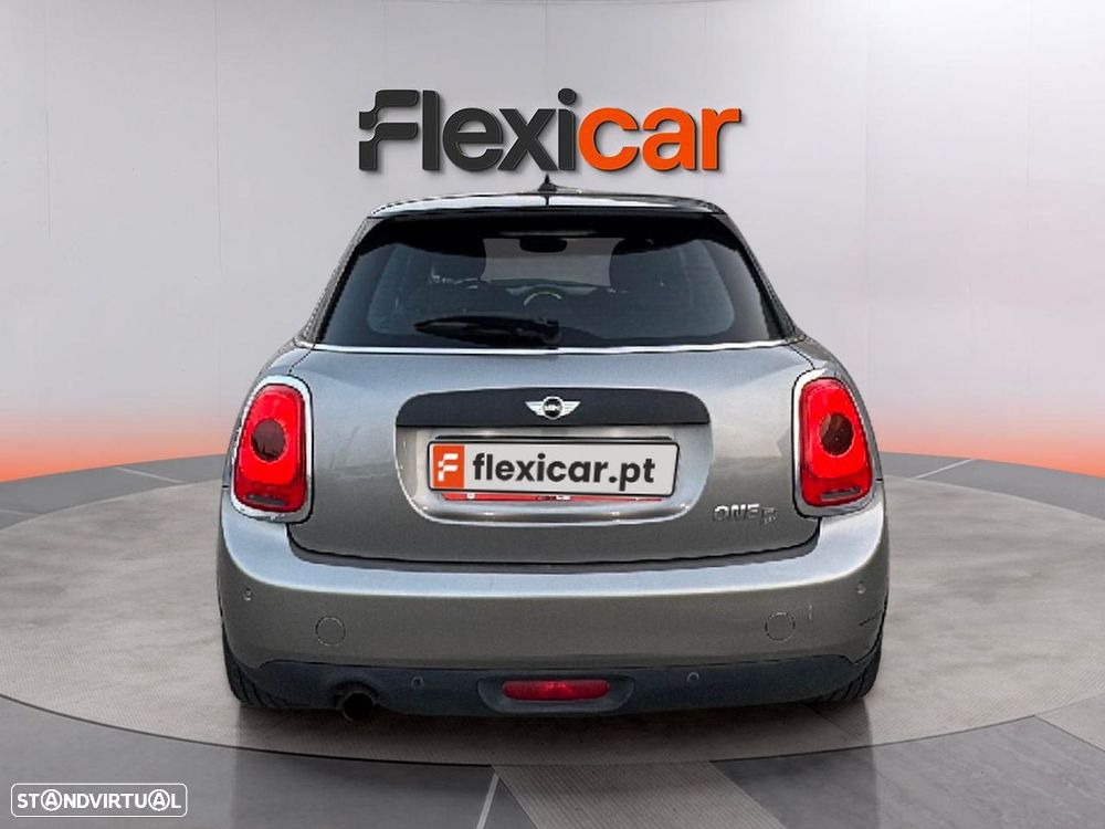 MINI 5 Portas One D - 6