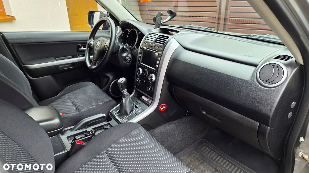 Suzuki Grand Vitara 2.0 Comfort - 12