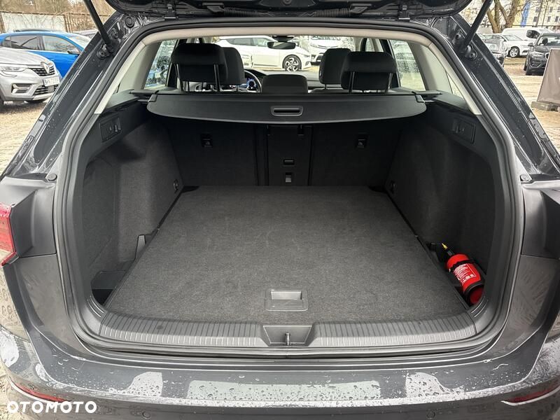Volkswagen Golf - 19