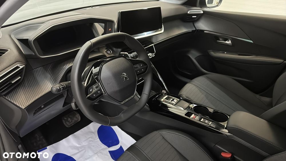 Peugeot 208 1.2 PureTech Allure S&S EAT8 - 9