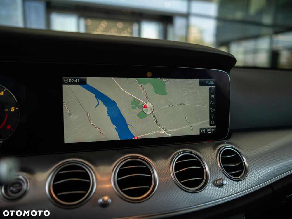 Mercedes-Benz Klasa E 200 d 9G-TRONIC Avantgarde - 24