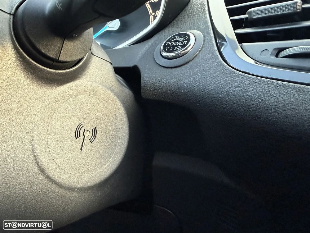 Ford Fiesta 1.5 TDCi Titanium - 37