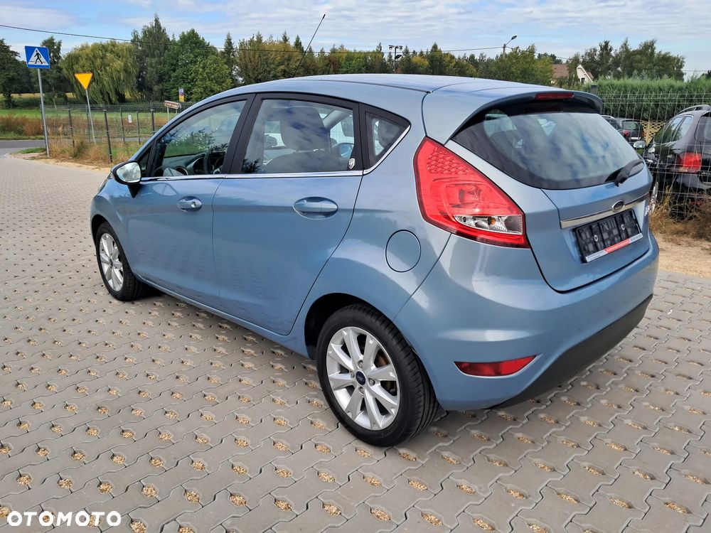 Ford Fiesta 1.4 Champions Edition - 6