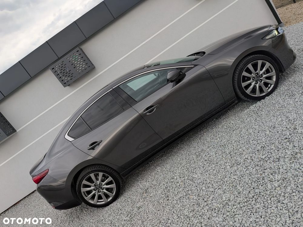 Mazda 3 2.0 mHEV Hikari - 11