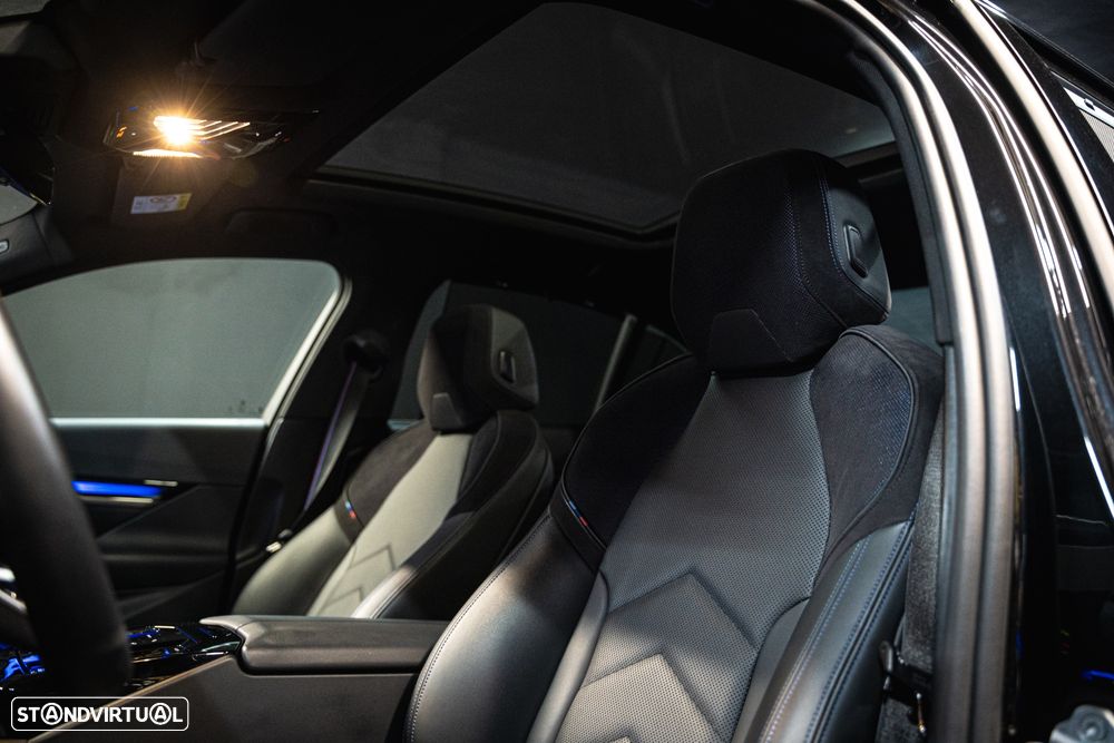 BMW i5 eDrive40 Pack Desportivo M Pro - 18