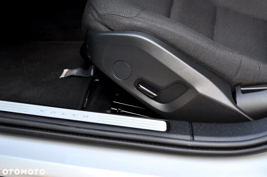 Volvo V60 B3 B Geartronic RDesign - 21