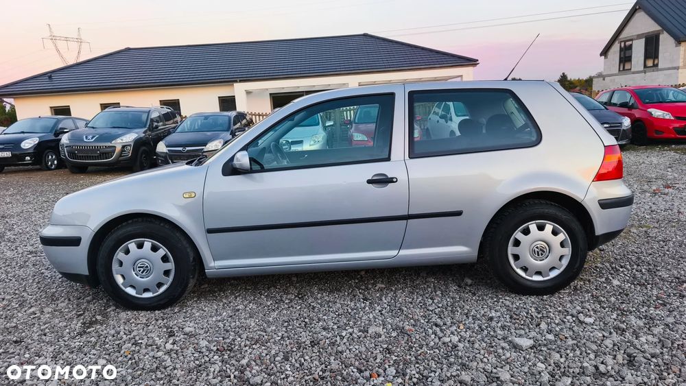 Volkswagen Golf - 12
