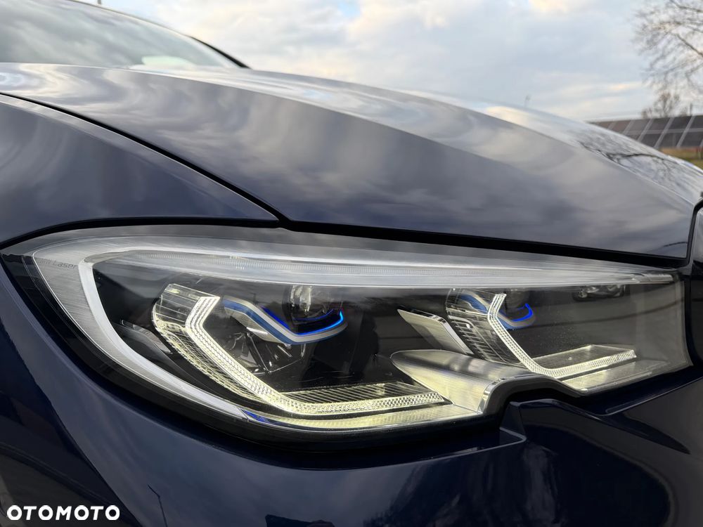 BMW Seria 3 M340i xDrive sport - 16