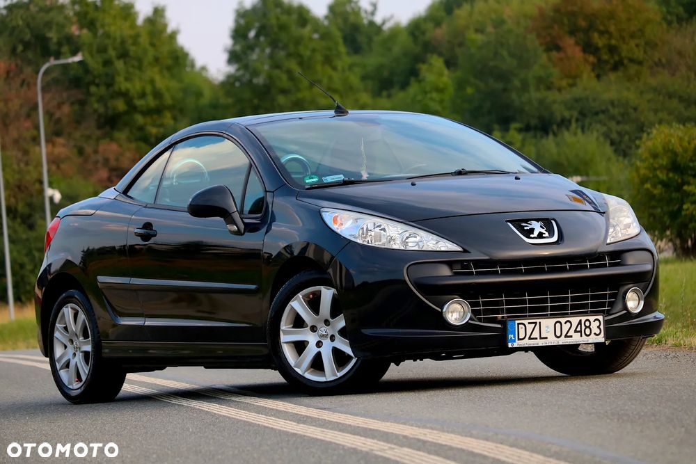 Peugeot 207 CC - 2