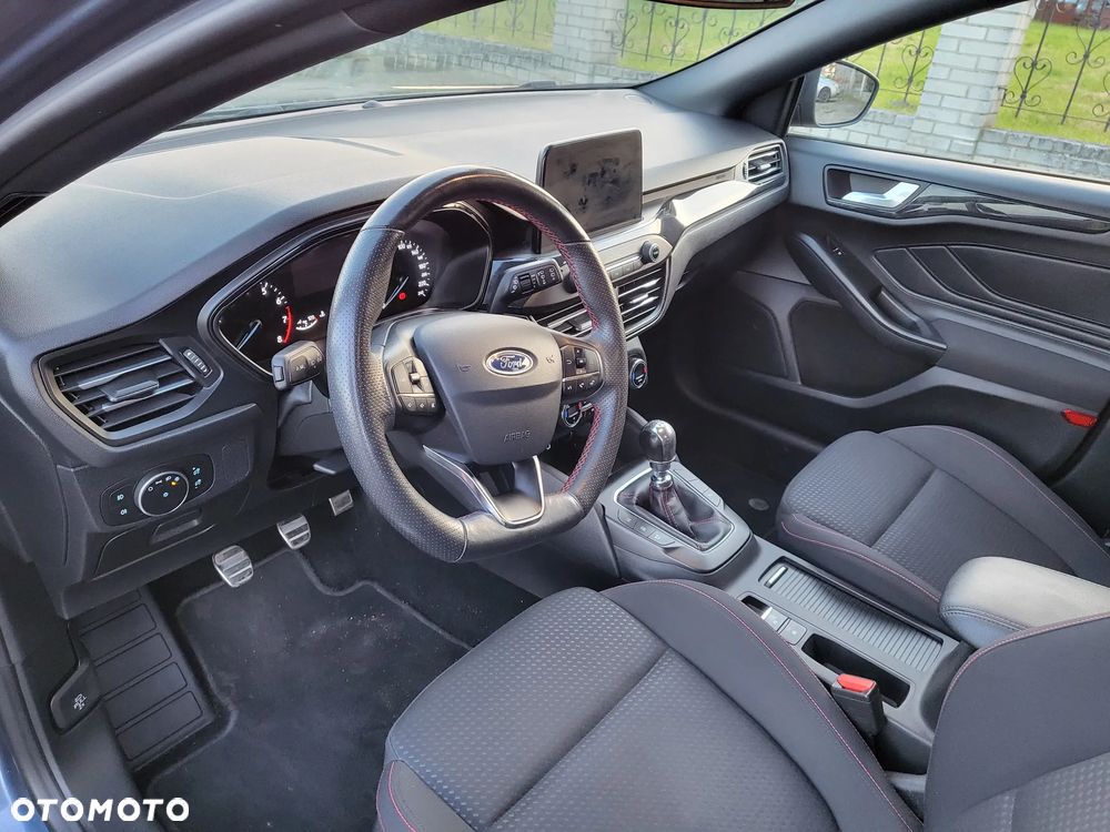 Ford Focus Turnier 1.5 EcoBoost Start-Stopp-System ST-Line - 27