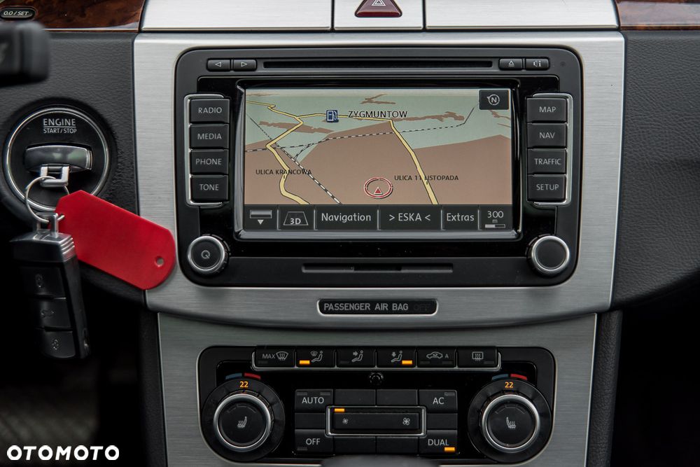 Volkswagen Passat CC - 32