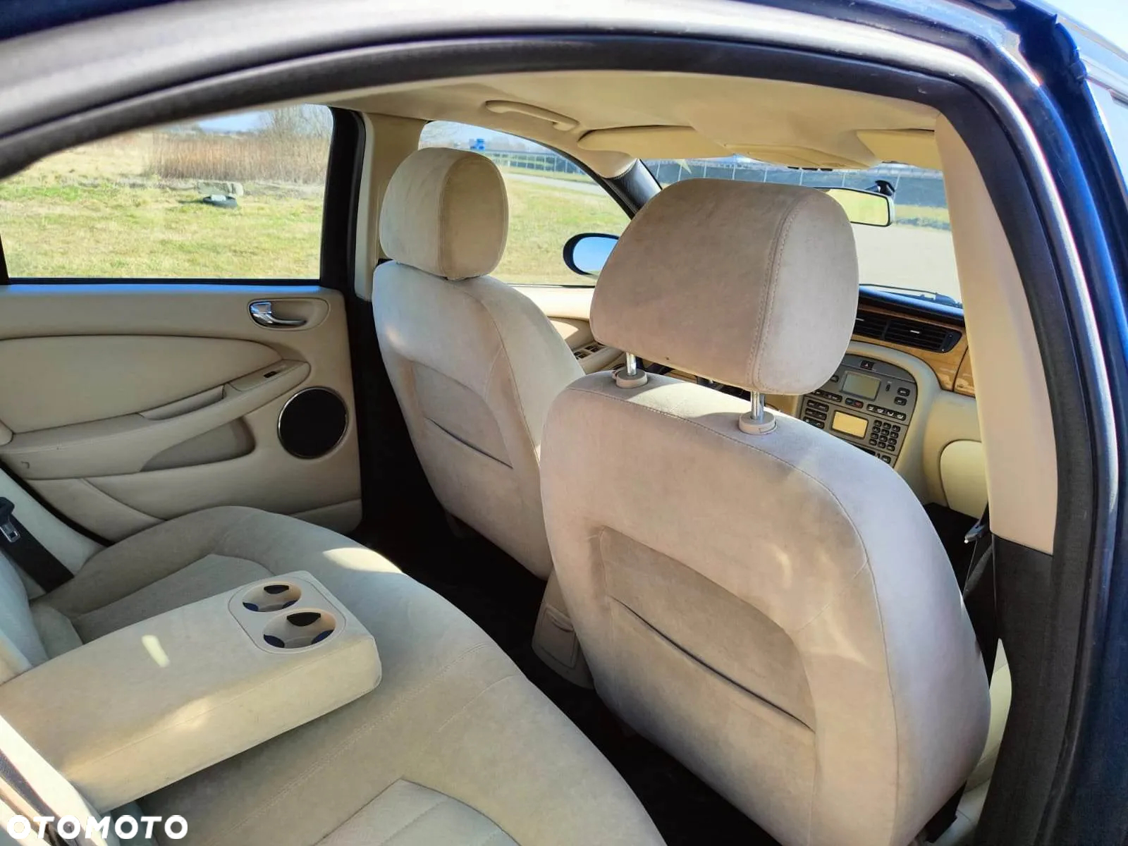 Jaguar X-Type - 10