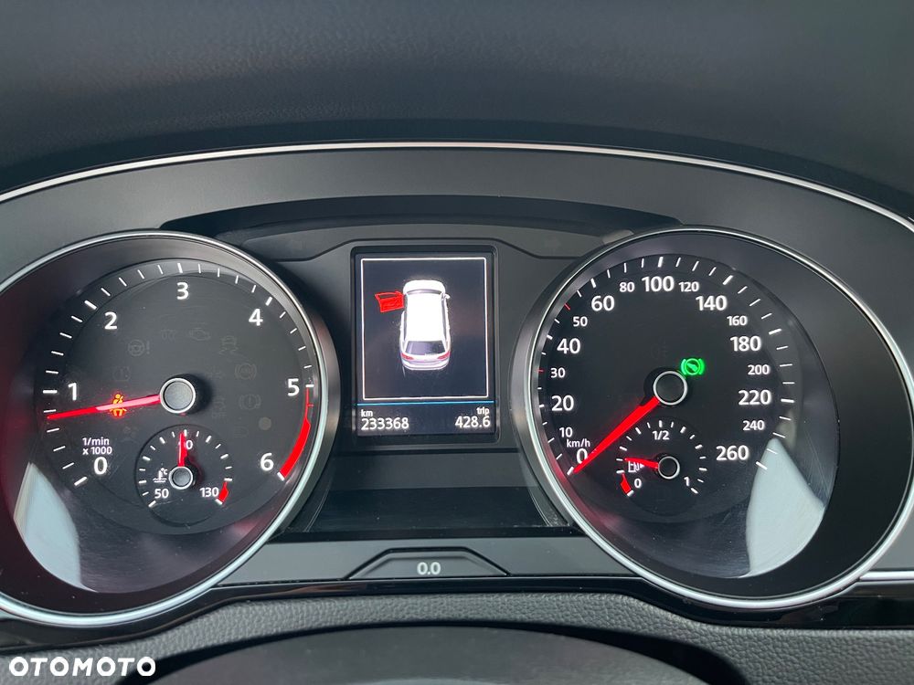 Volkswagen Passat 2.0 TDI 4Mot Elegance DSG - 28