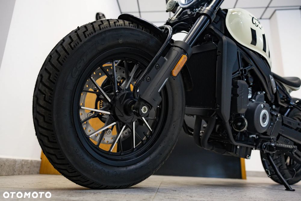 CFMoto 450CL-C Bobber - 3