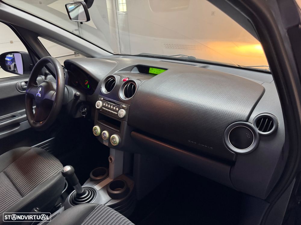 Mitsubishi Colt 1.1 Inform RCD/AC ClearTec - 41