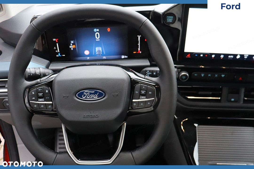 Ford Tourneo Custom - 11