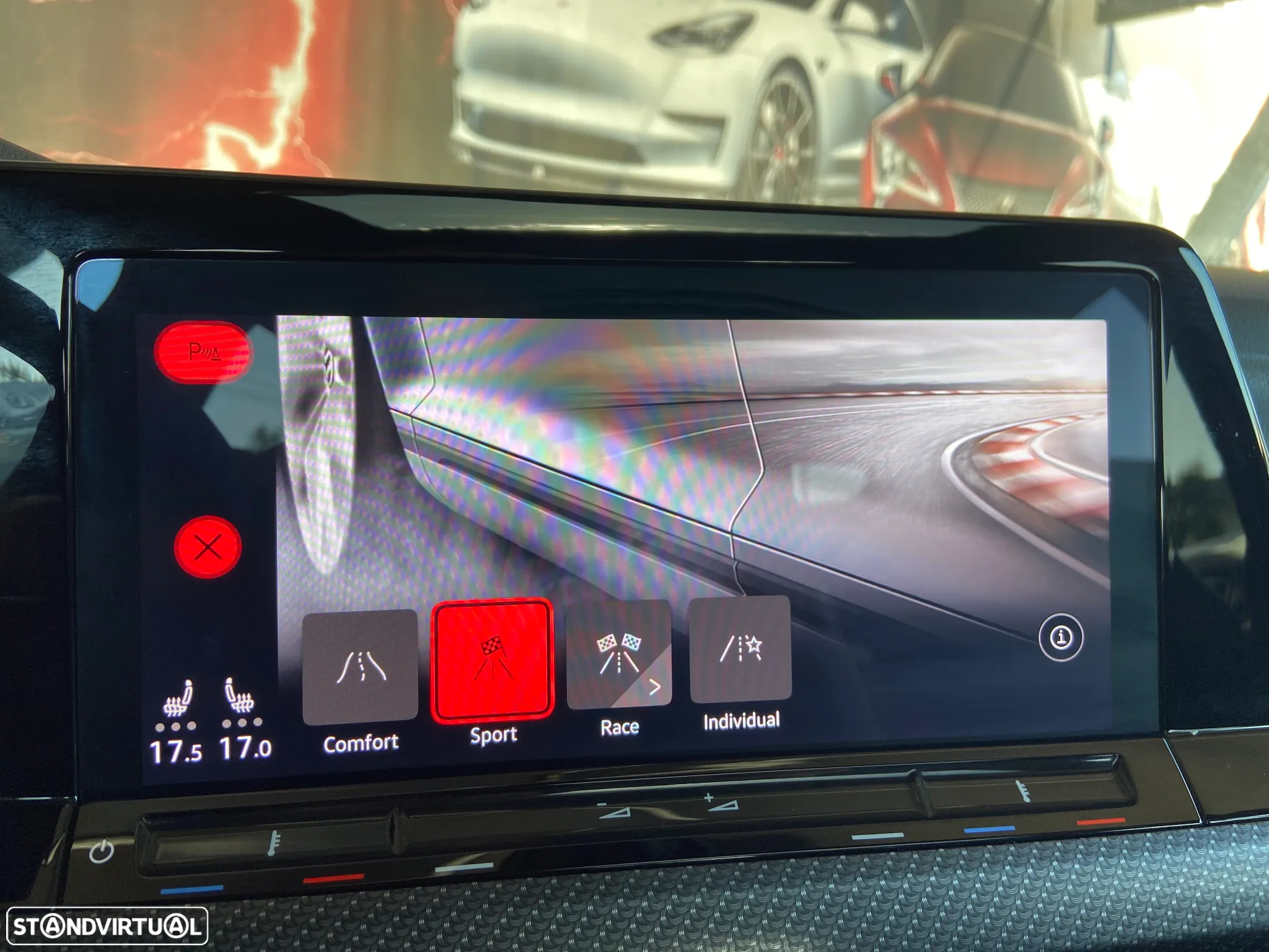 VW Golf 2.0 TSI OPF 4Motion DSG R Performance - 33