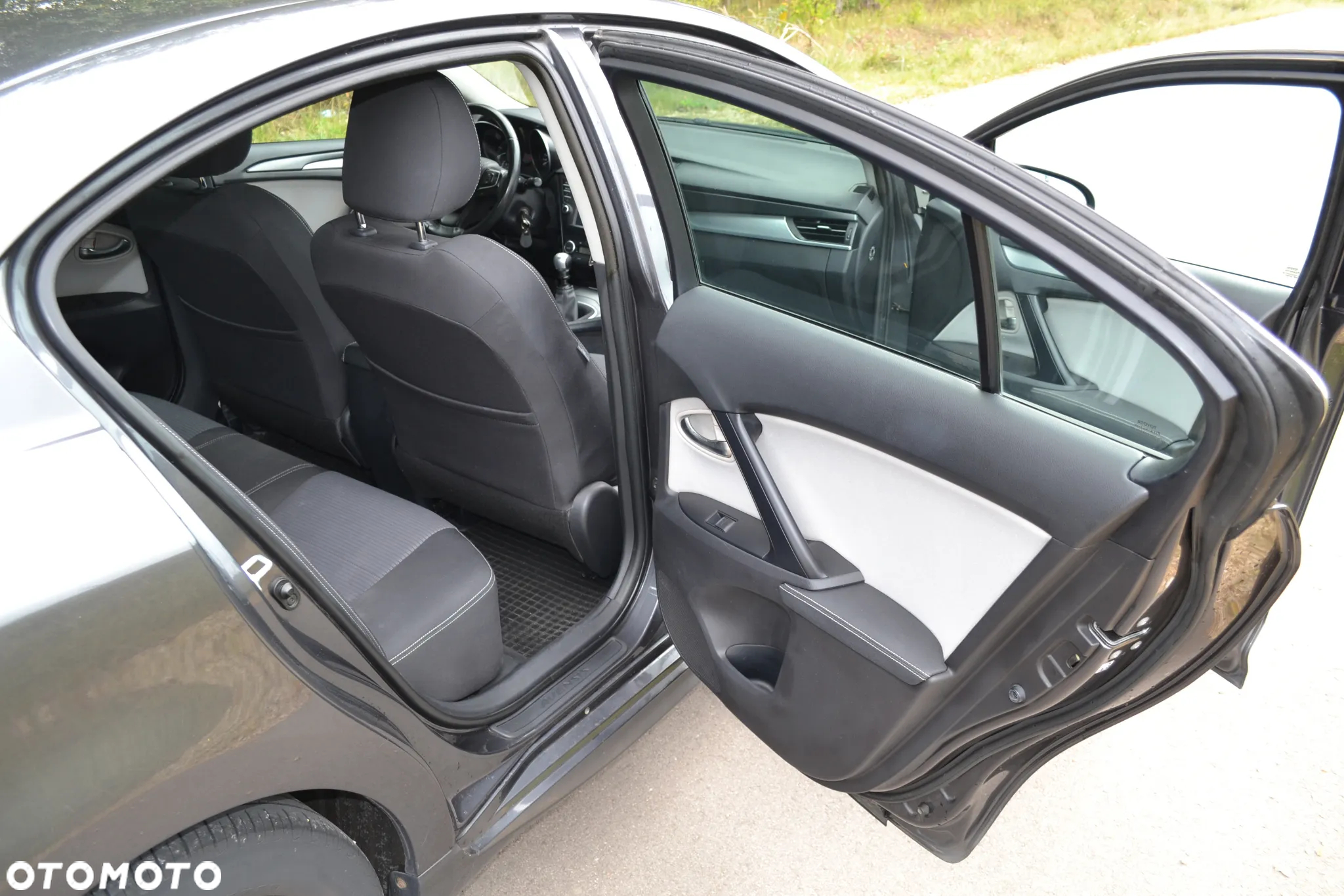 Toyota Avensis 2.0 D-4D Active Business - 25