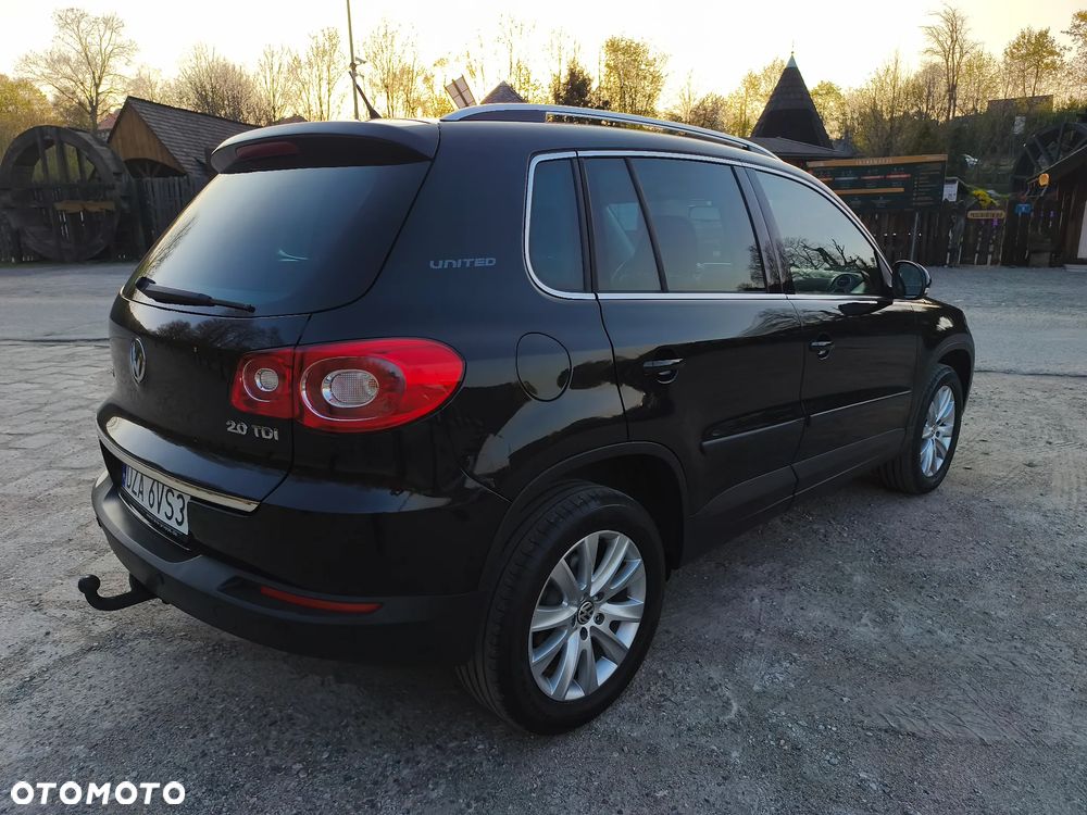 Volkswagen Tiguan - 5