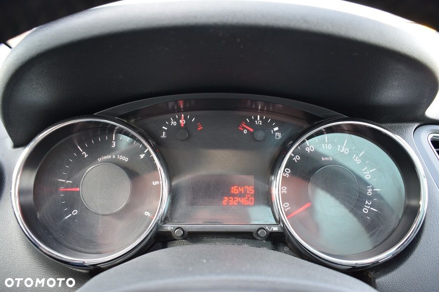 Peugeot 5008 HDI FAP 150 Family Plus - 13