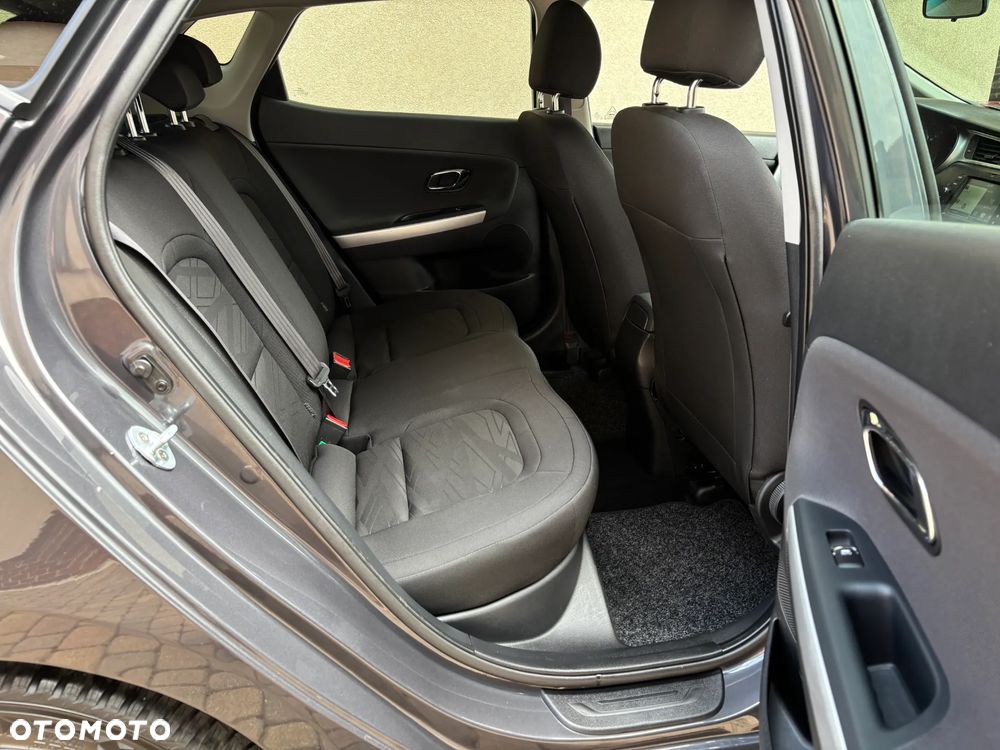 Kia Ceed 1.6 CRDi Smart - 25
