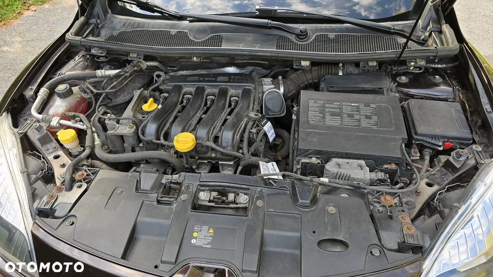 Renault Megane 1.6 16V Exception - 10