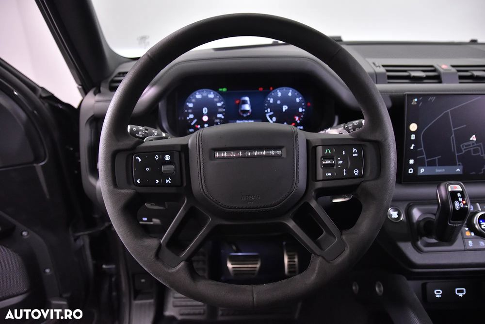 Land Rover Defender - 15