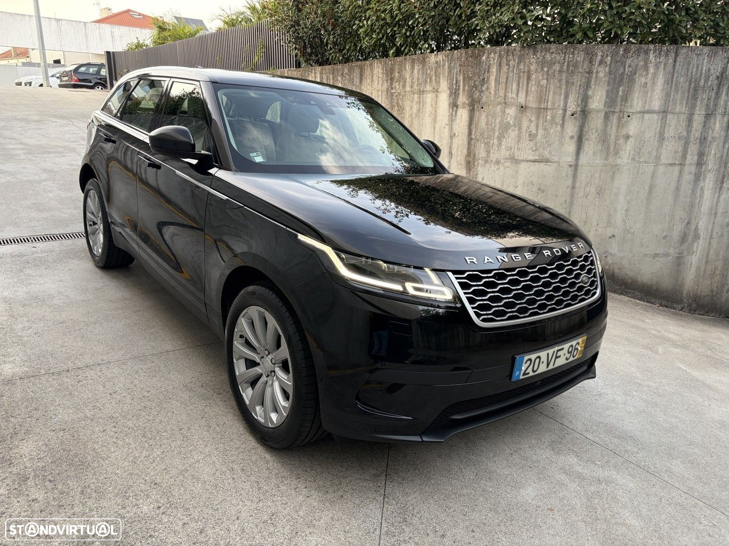 Land Rover Range Rover Velar 2.0 D R-Dynamic HSE - 4