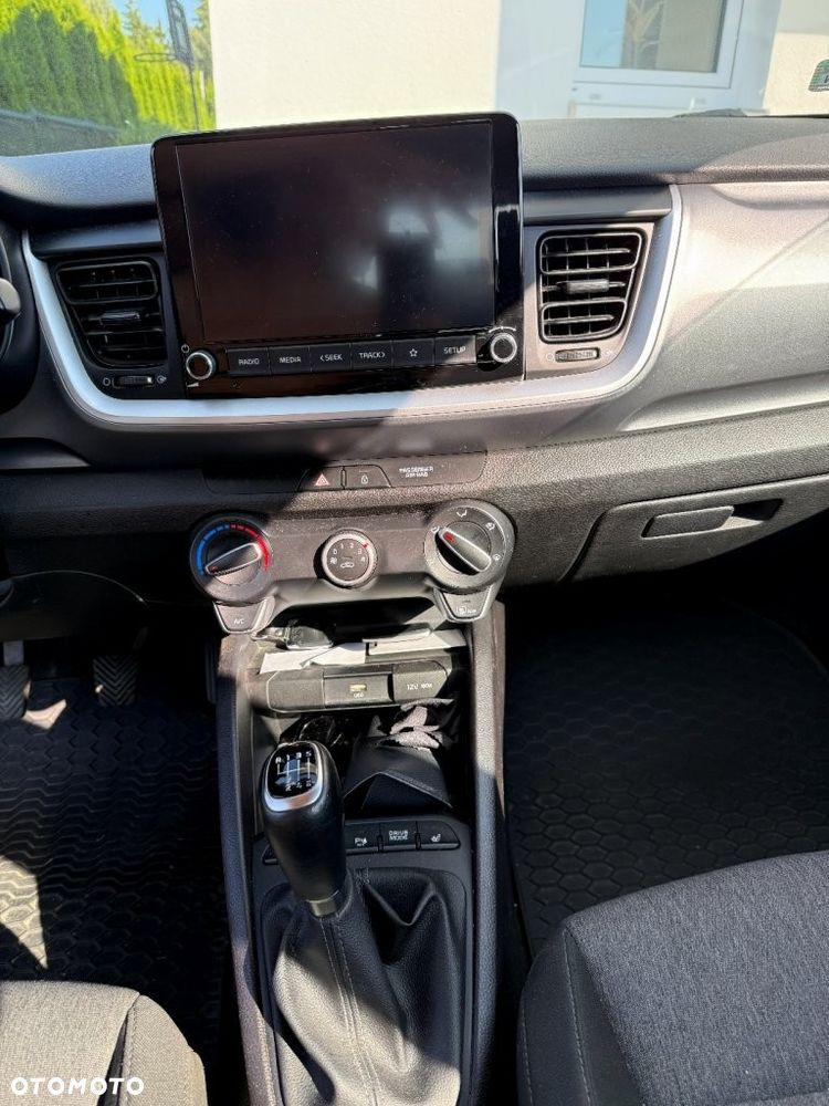 Kia Stonic 1.0 T-GDI MHEV M - 9