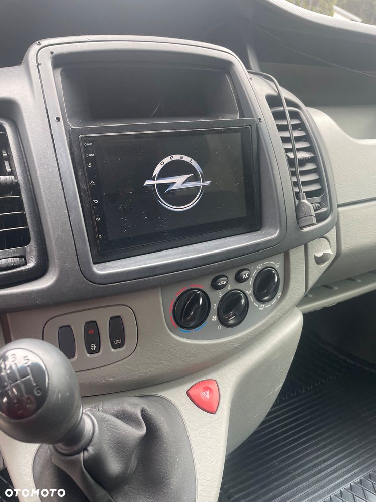 Opel Vivaro - 14