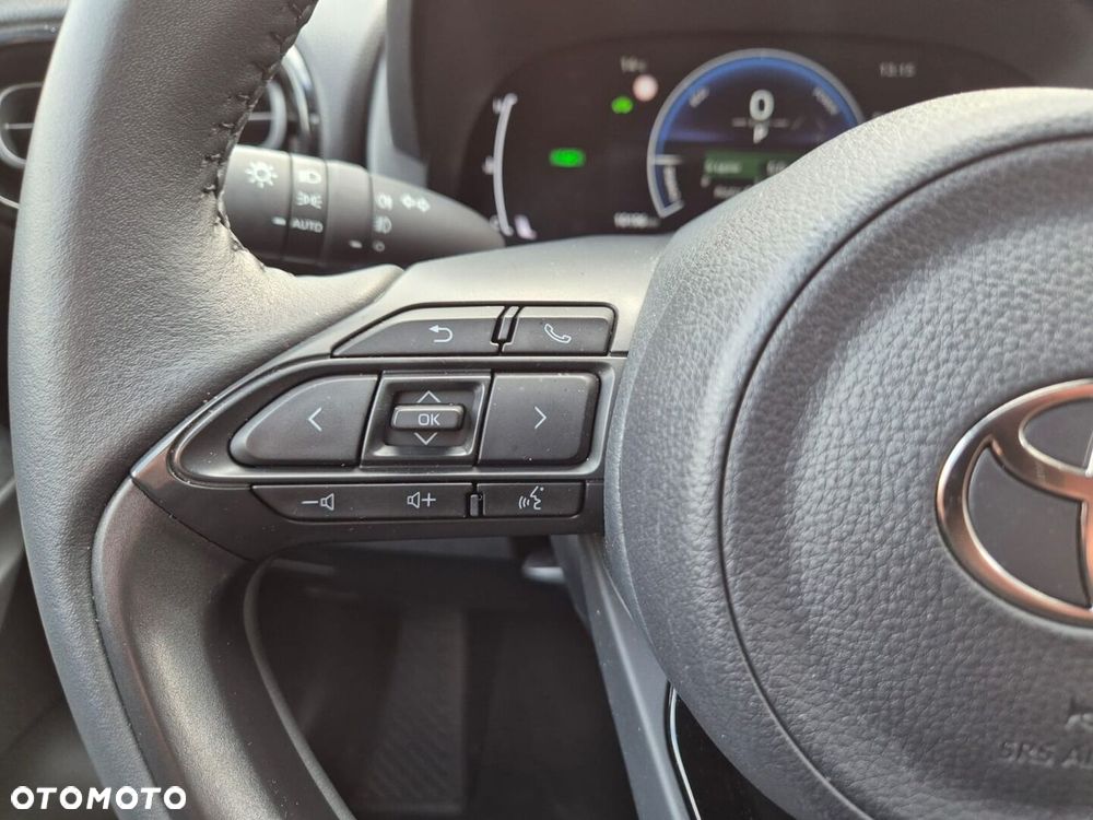 Toyota Yaris Cross Hybrid 1.5 Style - 17
