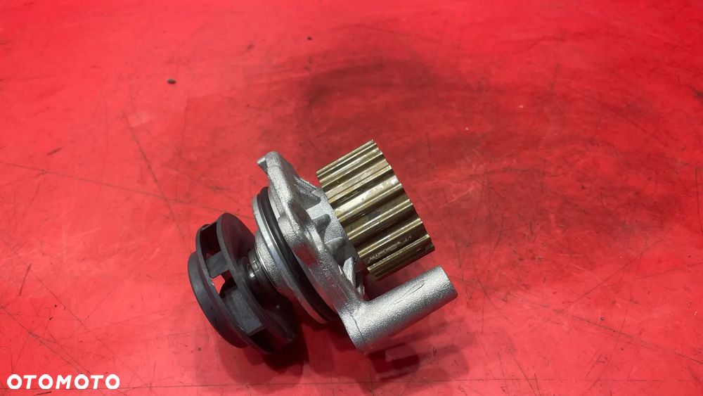 INA POMPA WODY SKODA OCTAVIA GOLF IV 1.9 TDI SDI - 2