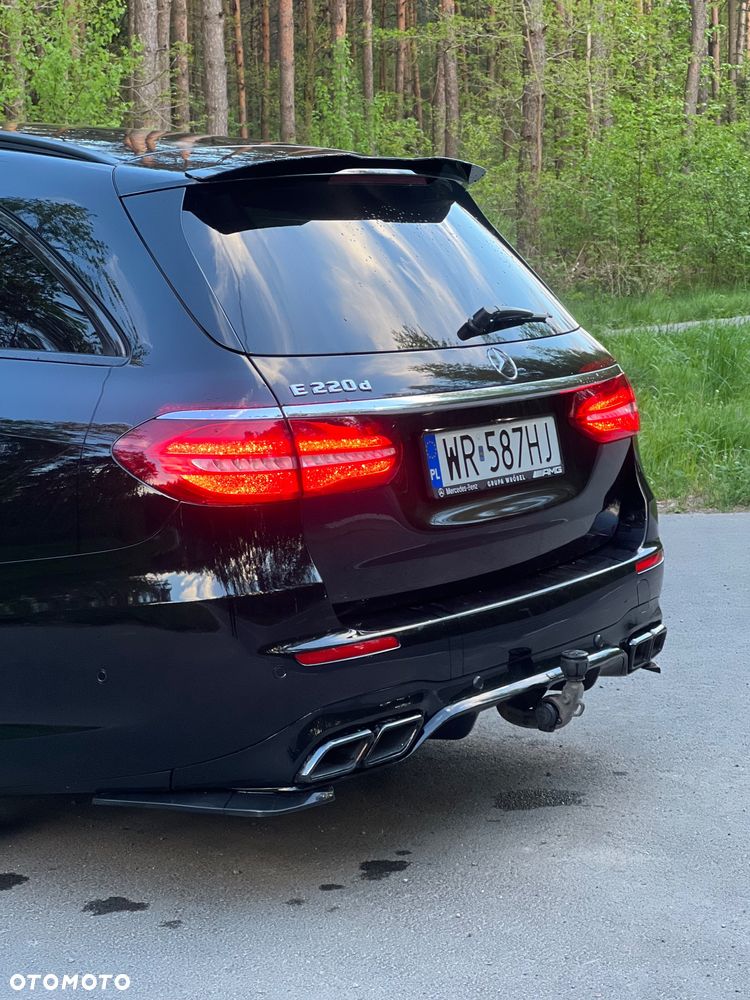 Mercedes-Benz Klasa E 220 d 9G-TRONIC - 17