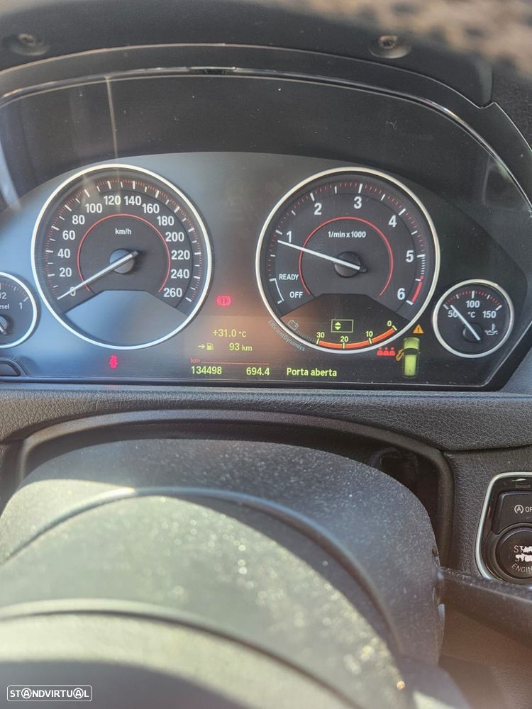 BMW 318 d Touring - 8