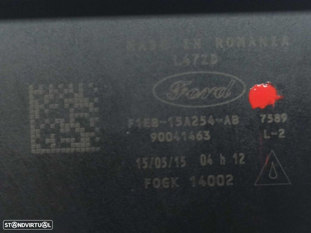 FAROL DE NEVOEIRO DIREITO FORD FOCUS LIM. TREND + - 3