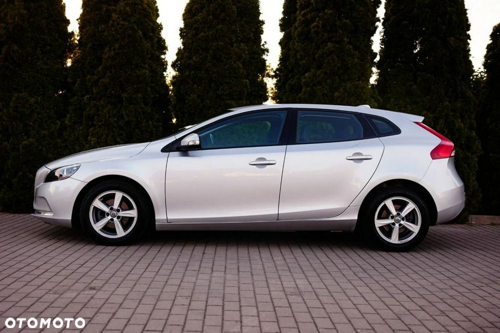 Volvo V40 D2 Kinetic - 2