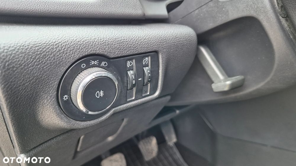 Opel Astra 1.4 Turbo - 10