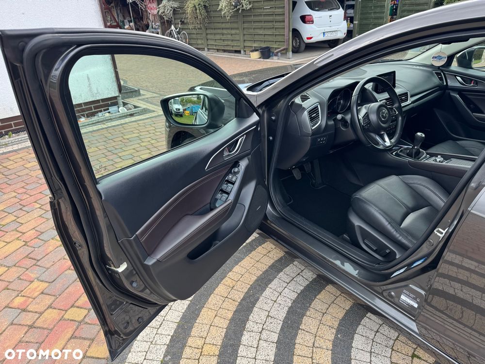Mazda 3 - 32