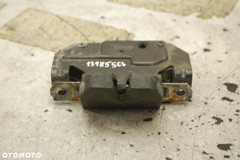 ZAMEK KLAPY BAGAŻNIKA TYŁ TYLNY 13185566 OPEL VECTRA C KOMBI SIGNUM - 1