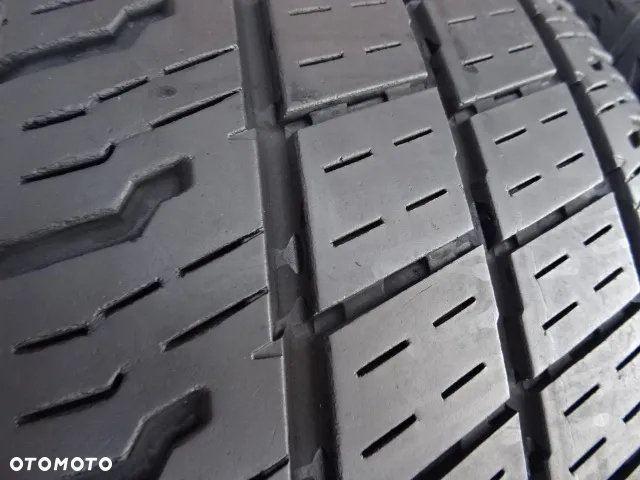 215/60/R17C 109/107T Uniroyal All season - 3