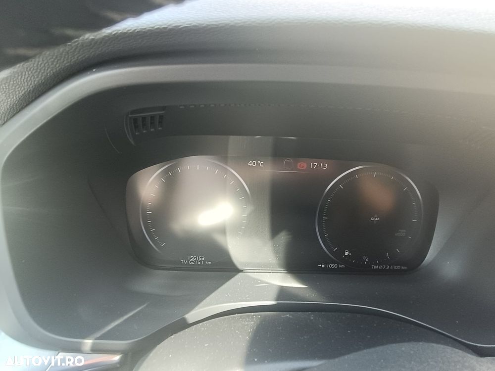 Volvo XC 60 D4 Momentum Pro - 10