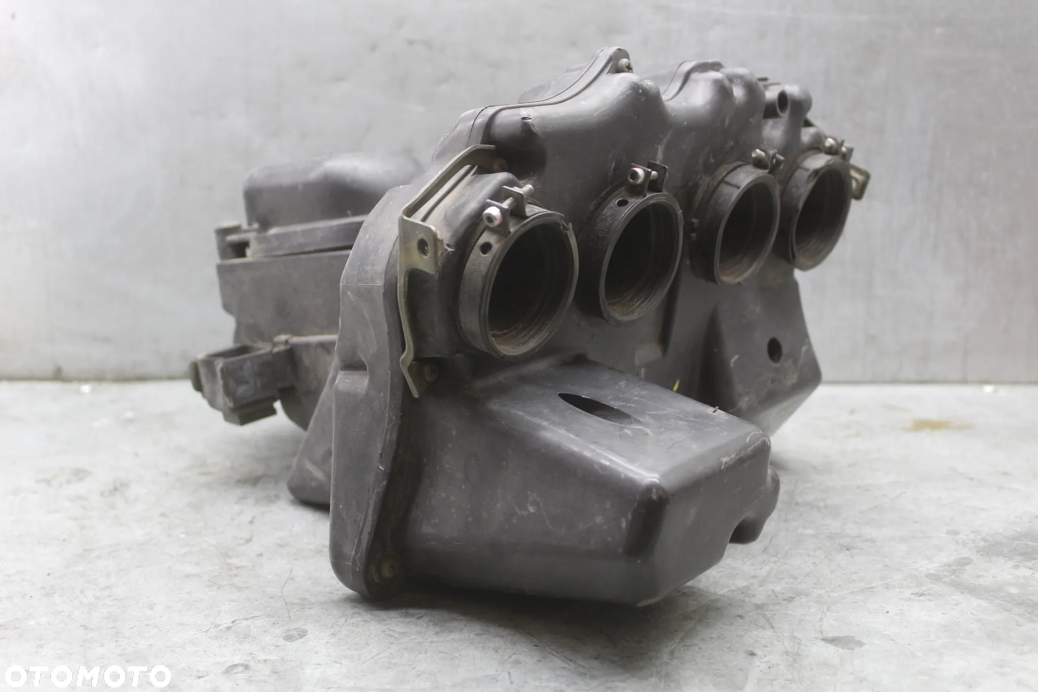 Kawasaki Z750 airbox obudowa filtra - 2