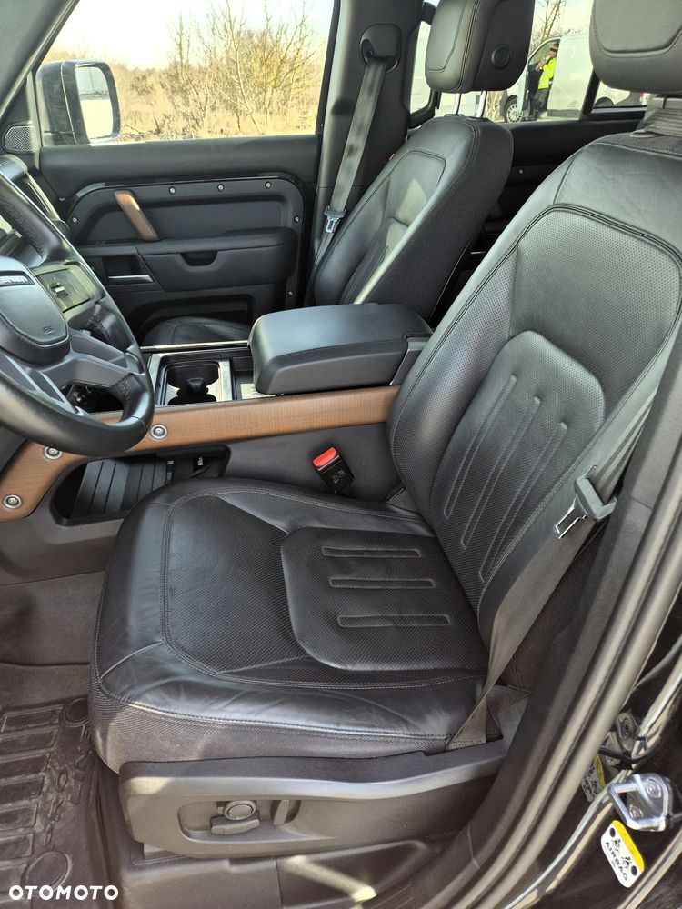 Land Rover Defender 3.0 P400 mHEV X - 10