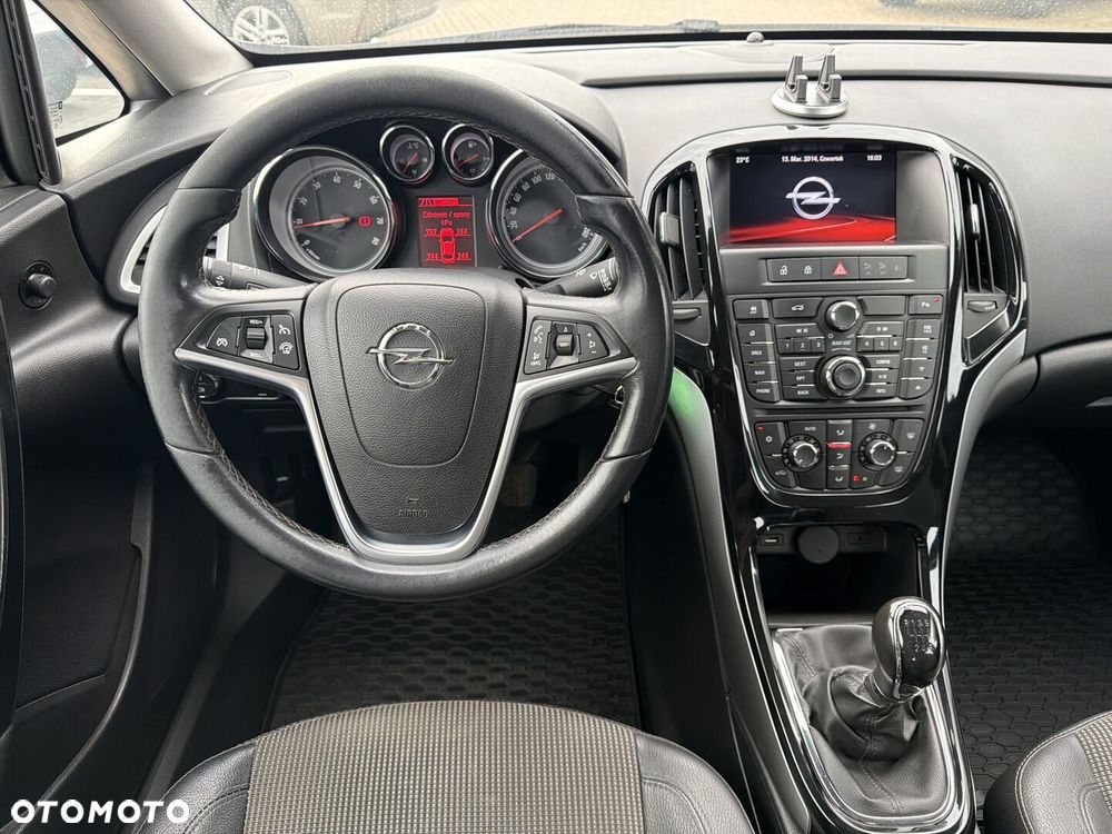 Opel Astra - 9