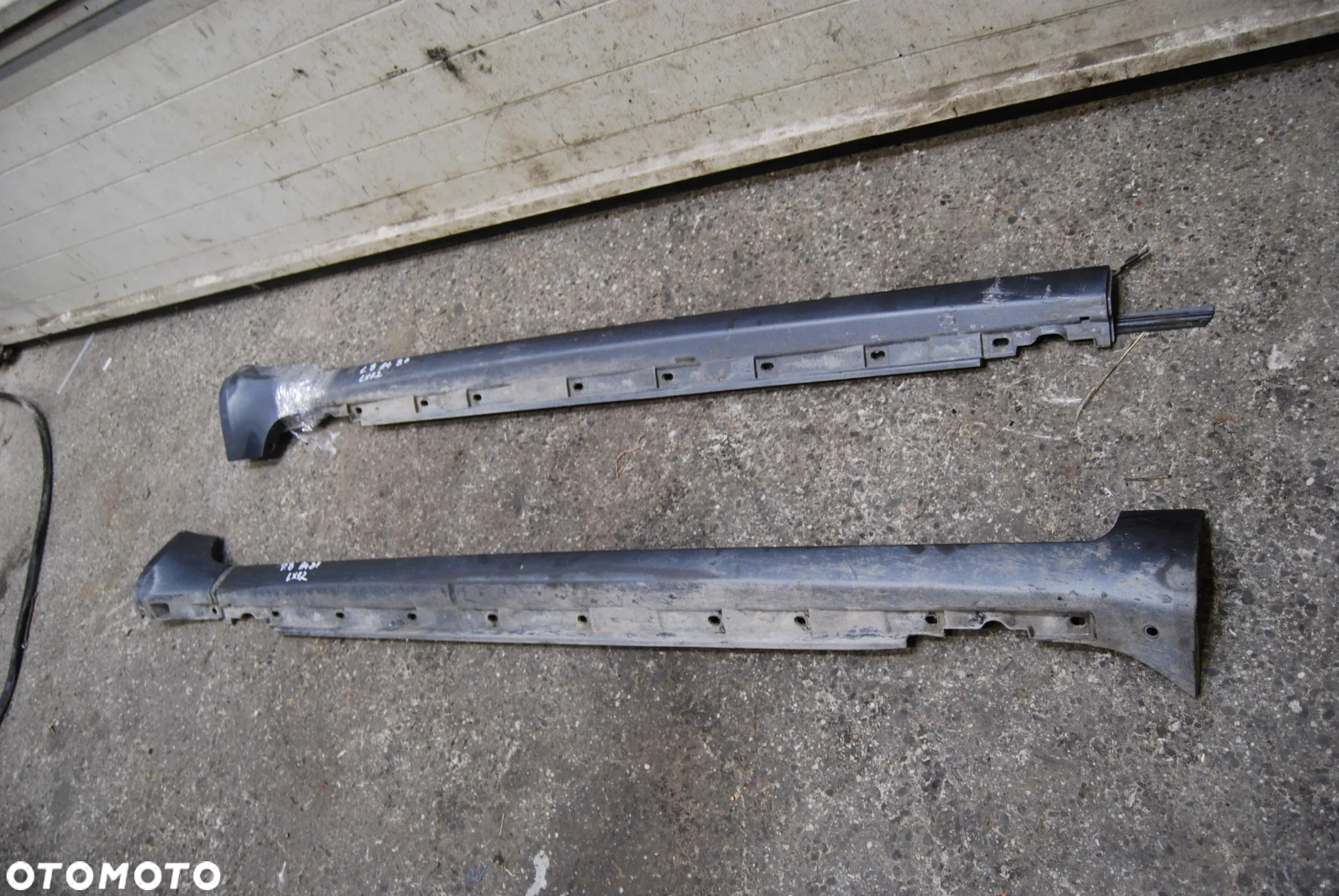 LISTWA PROGOWA PRAWA 8E0853860 AUDI A4 B7 LY7H/ LX7Z/ LY9B/ LY7W/ LZ3F - 13